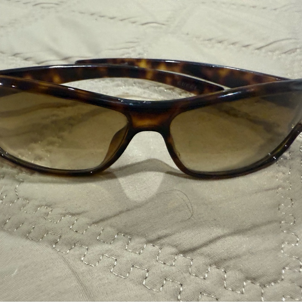 Gucci Brown Sunglasses Tortoiseshell Gradient Lenses